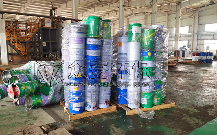 油漆桶破碎機(jī)，輕松解決廢舊桶處理
